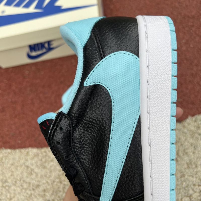 Jordan Travis Scott X Nike Air Jordan 1 Low Top Sneaker