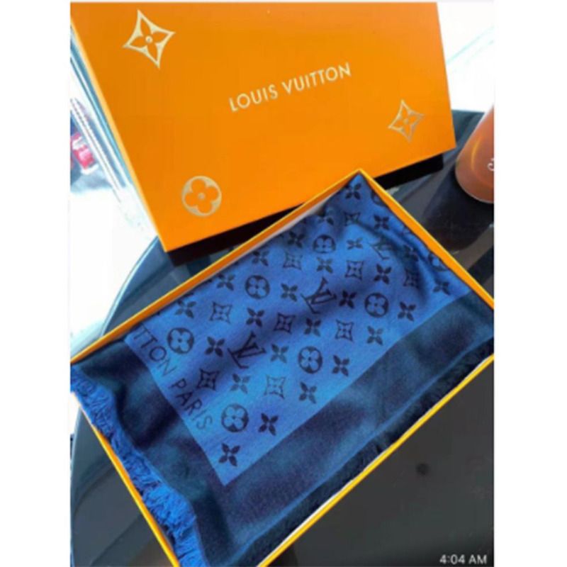 l**is V*t*n monogram blue scarf