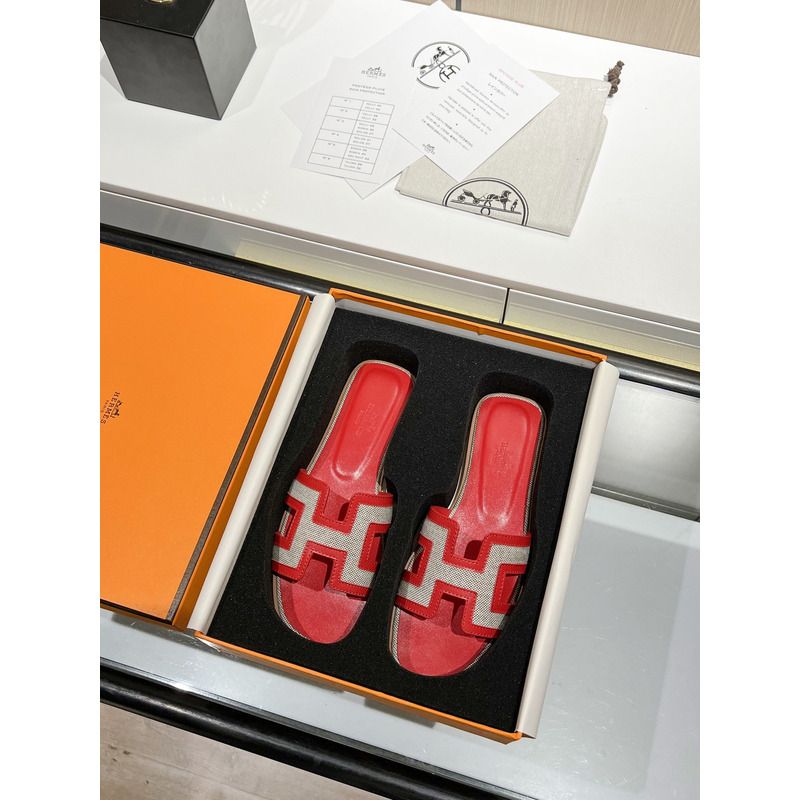 H**mes oran sandals in orange