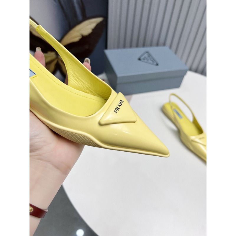 Pra*a pointed toe leather shoe yellow