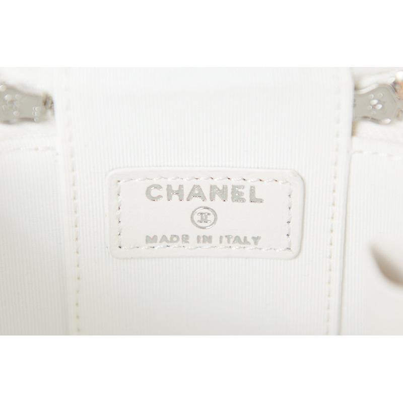 Ch*el 20s vanity case white