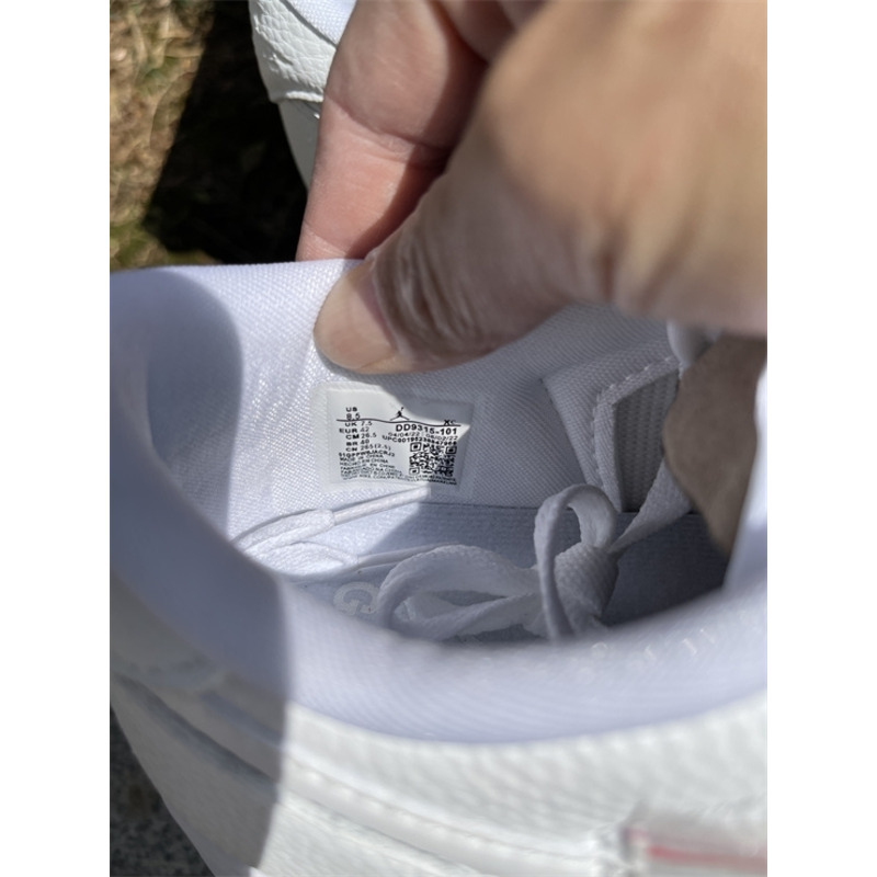 Jordan 1 Low Golf 2022 Sneaker Triple White