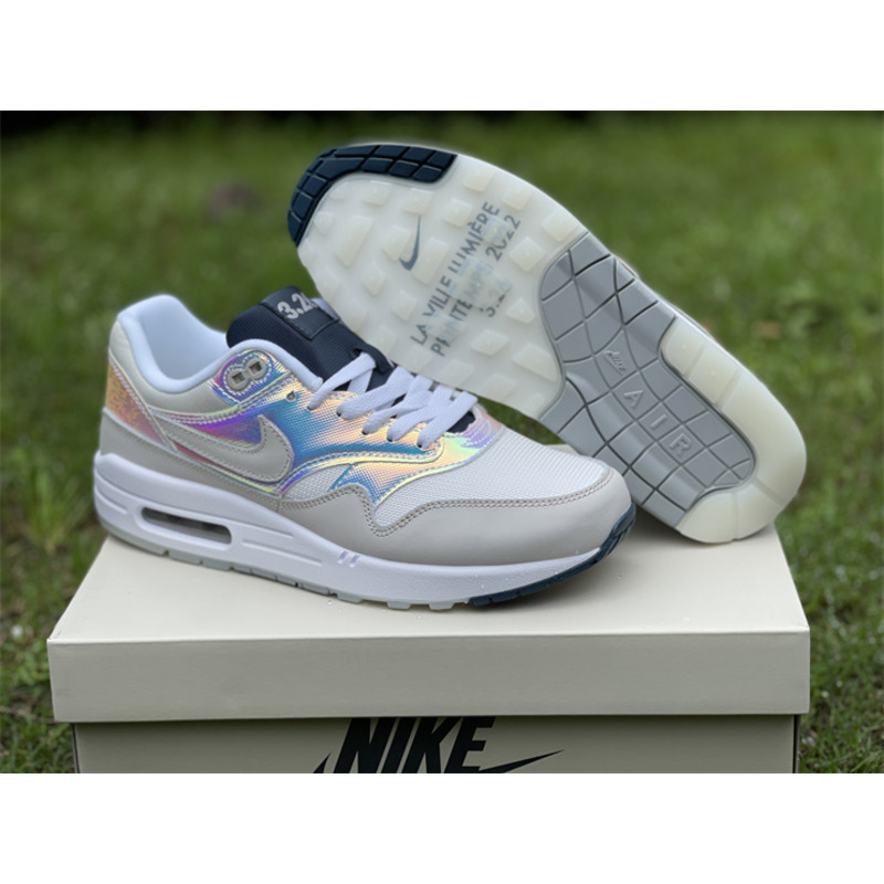 Nike Air Max 1 AMD La Ville Lumière Sneaker Summit White/Light Bone