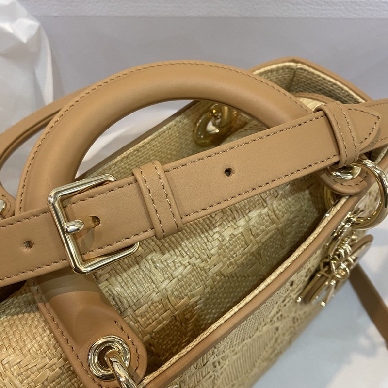 D*or medium lady D*or bag raffia cannage  24 x 20 x 11