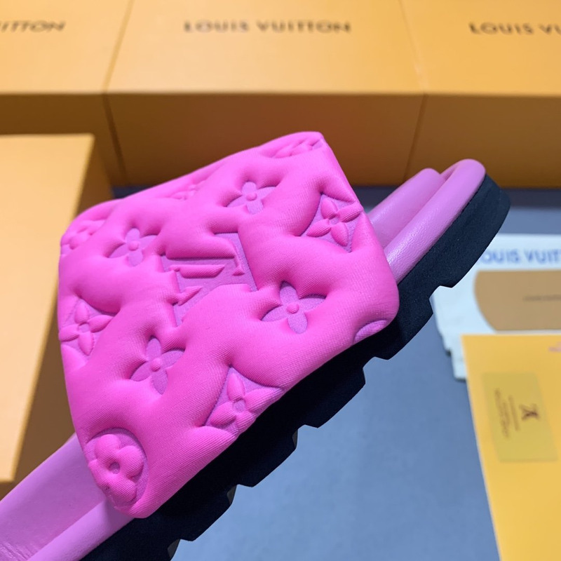 l**is V*t*n pool pillow comfort mule fuchsia
