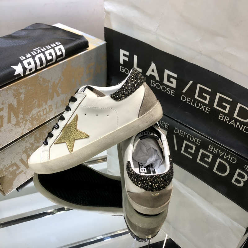 golden goose S*per-star sneakers with glitter and black heel tab