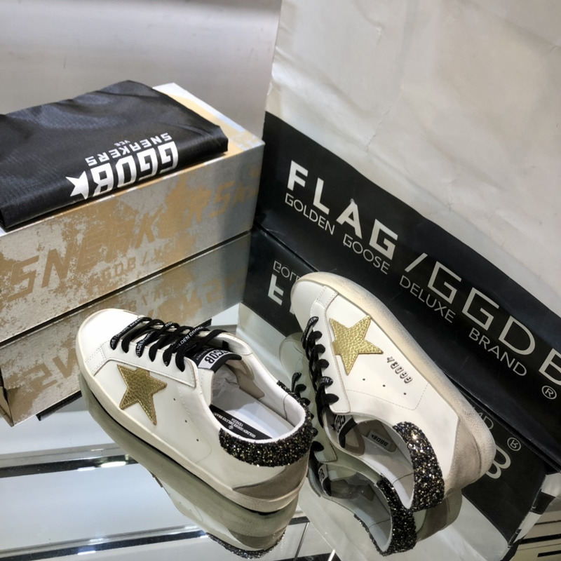 golden goose S*per-star sneakers with glitter and black heel tab