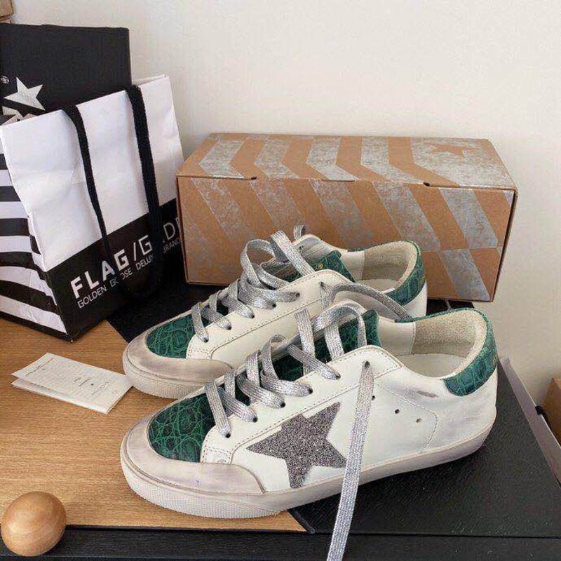 golden goose S*per-star sneakers with grey star