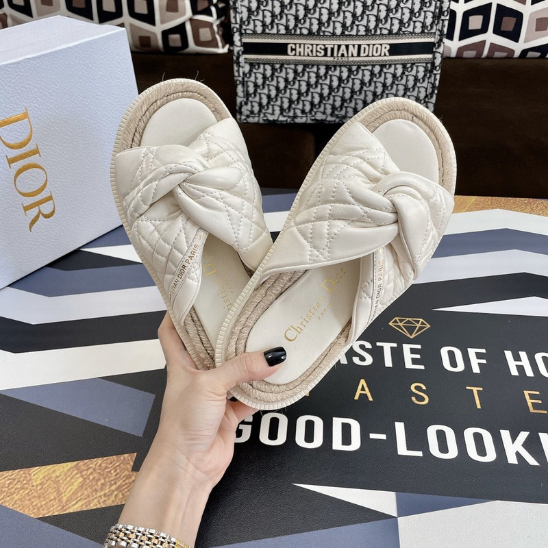 D*or dtwist-slipper leather with cannage motif white