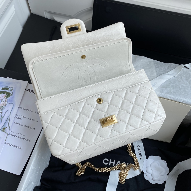 Ch*el hanbag aged calfskin & gold-tone metal white