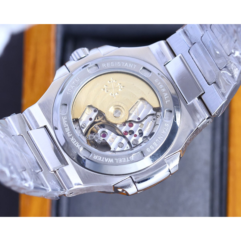 patek philippe nautilus 5711 black/white emerald Di*m*nds