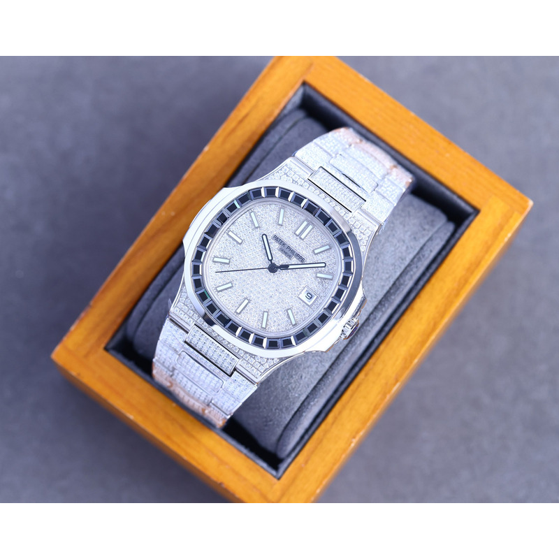 patek philippe nautilus 5711 black emerald Di*m*nds