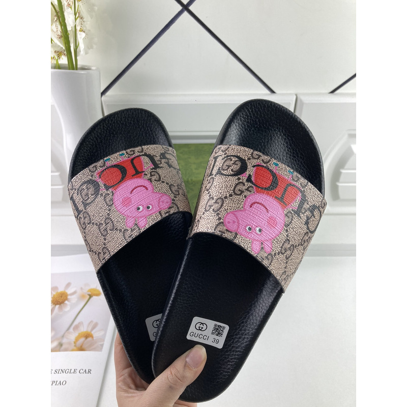 G*u*i peppa pig  slides