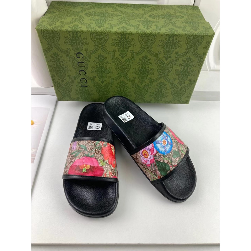 G*u*i  flower desgines slippers