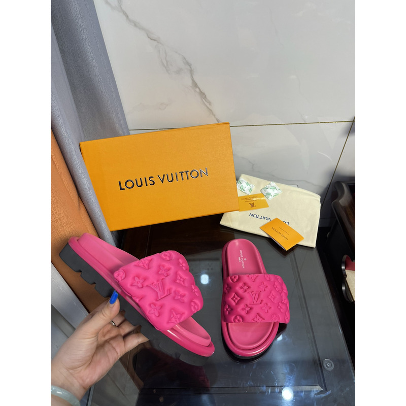 l**is V*t*n pool pillow comfort mules fuchsia