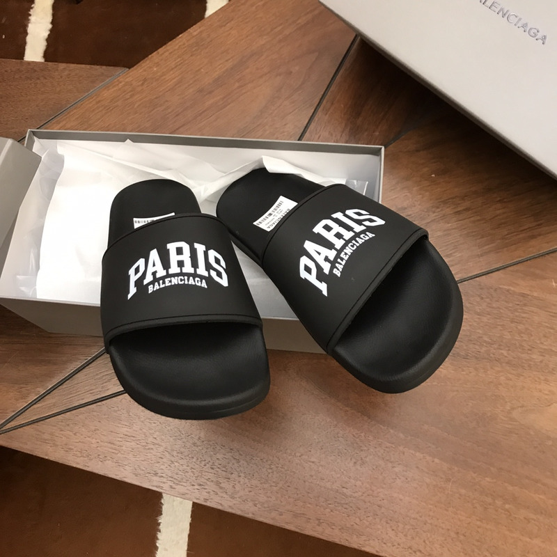Ba*len*cia*ga paris pool slides black