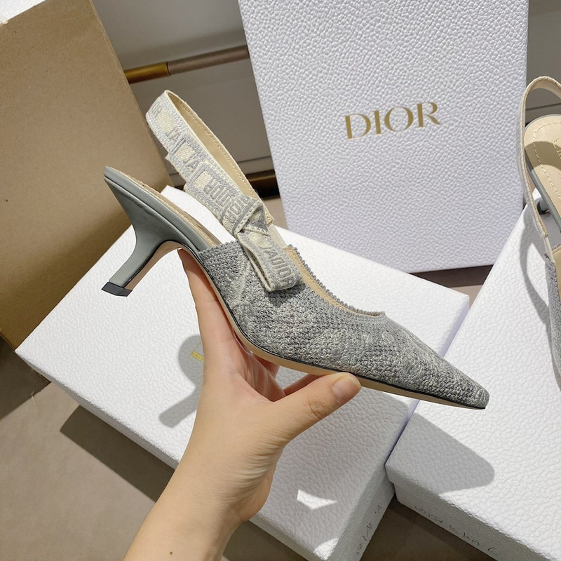 D*or j