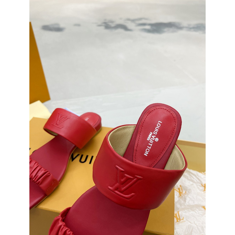 l**is V*t*n flat mules red