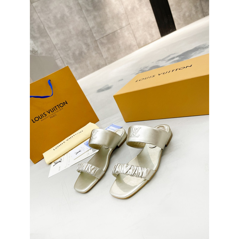 l**is V*t*n square toe flat slippers platinum