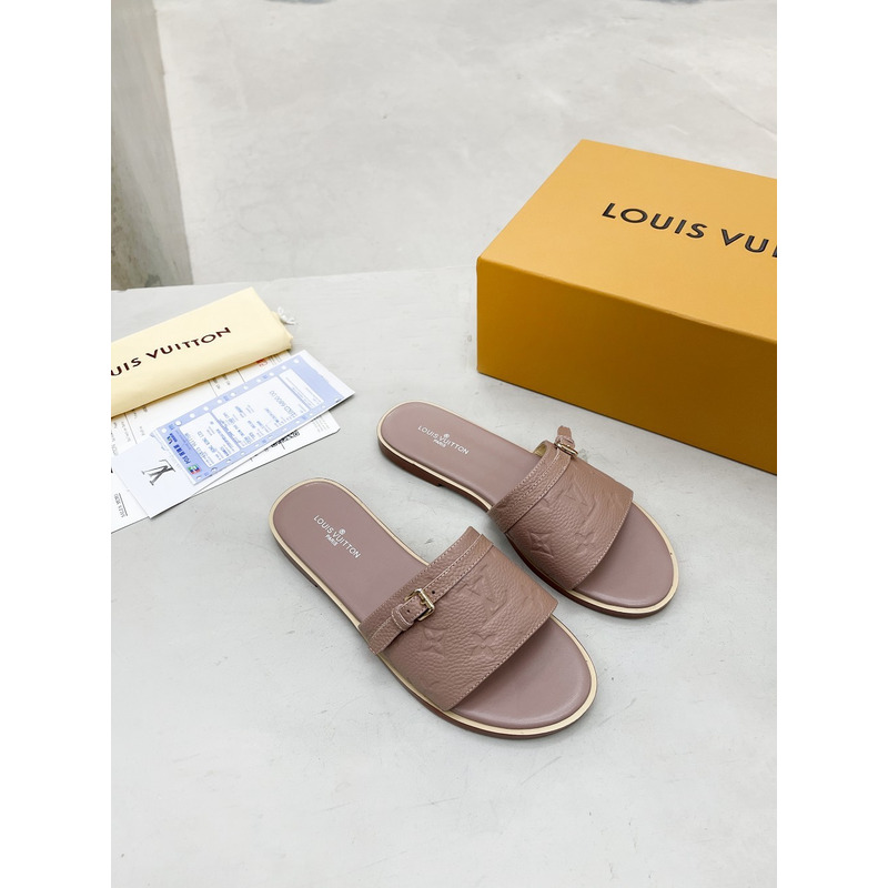l**is V*t*n flat mules beige