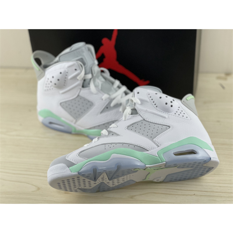 Jordan 6 Retro Mint Foam