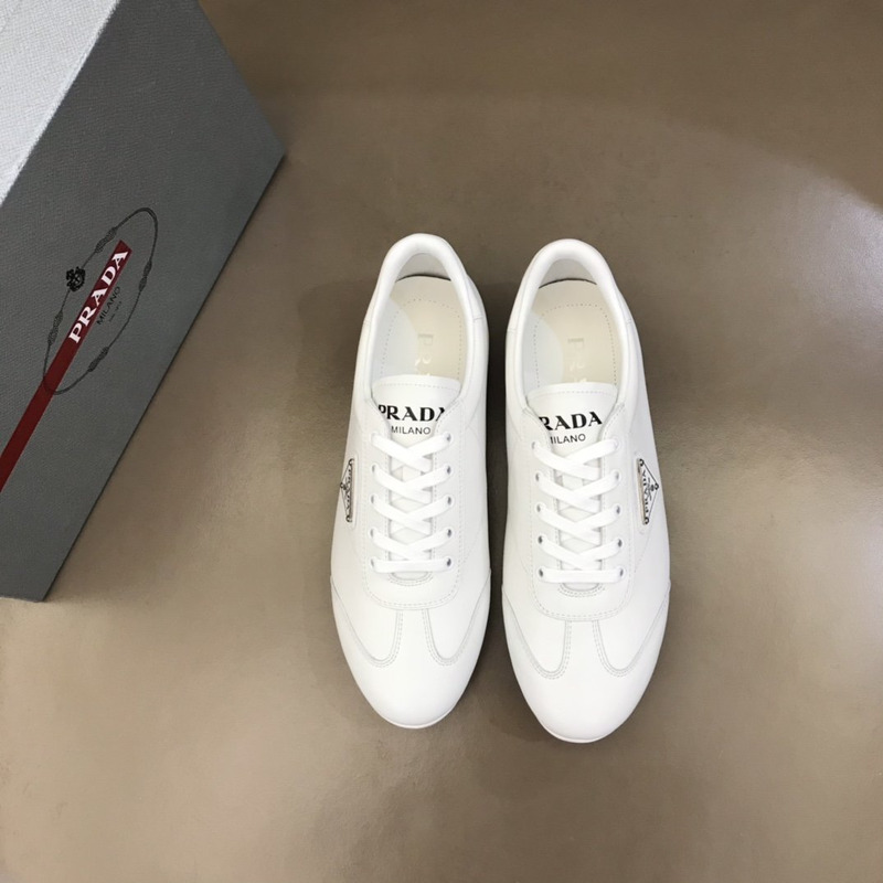 Pra*a logo lace-up leather shoes white