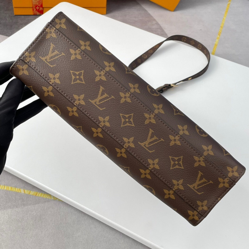 LV Sac Plat BB Bag 30 x 32 x 10cm