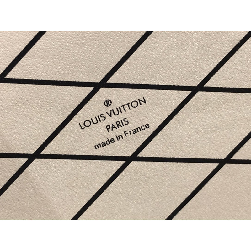 LV Petite Malle Shoulder Bag White