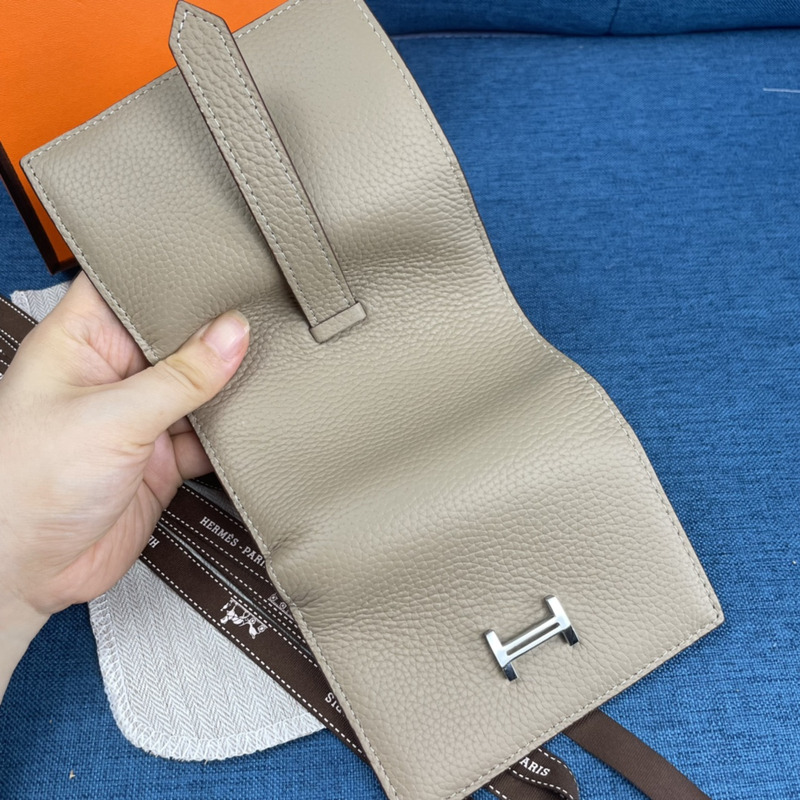 H**mes bearn compact wallet with palladium-plated 