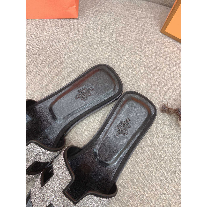H**mes oran sandals in crystal powder