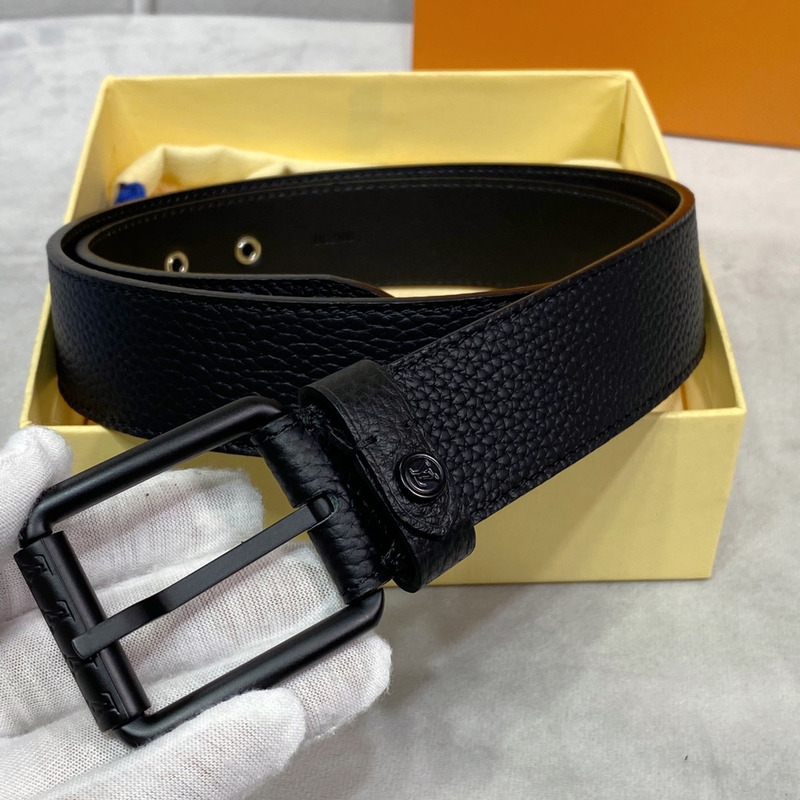 l**is V*t*n 35mm belt with blue logo black