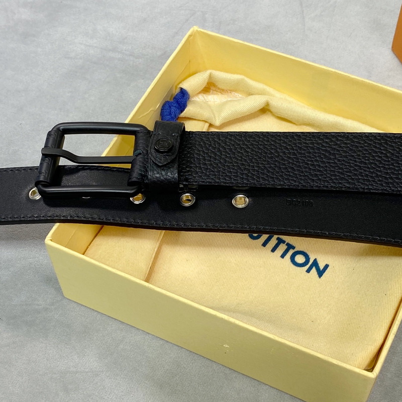 l**is V*t*n 35mm belt with blue logo black