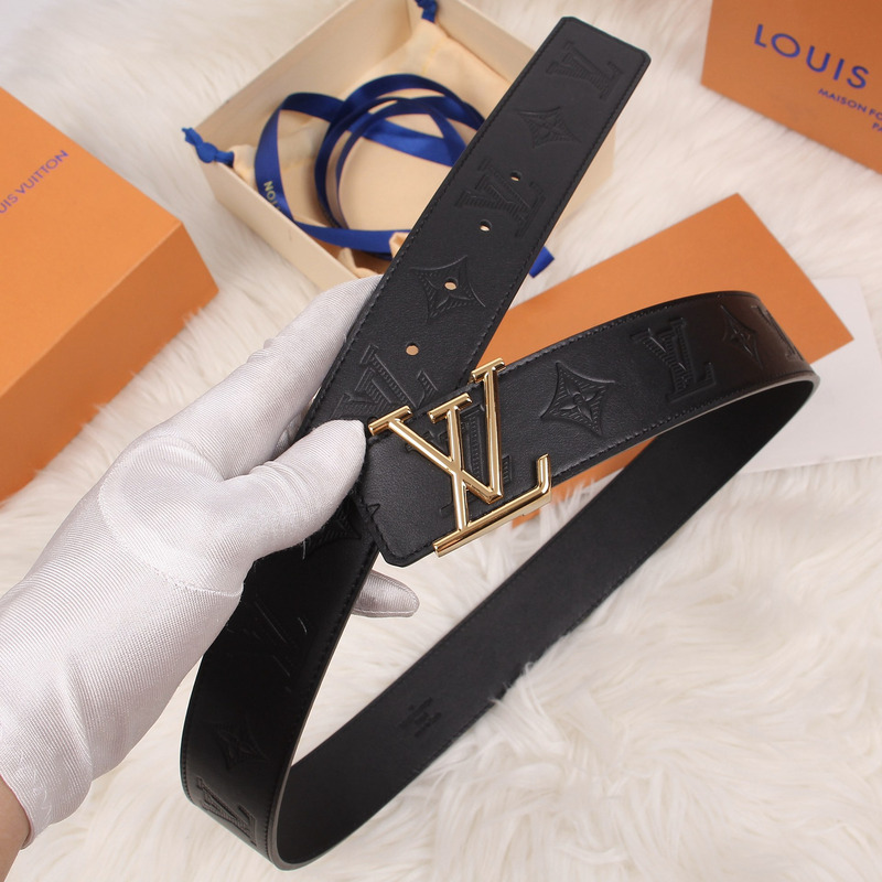 LV INITIALES 40MM HISTO BLACK LEATHER GOLD LV