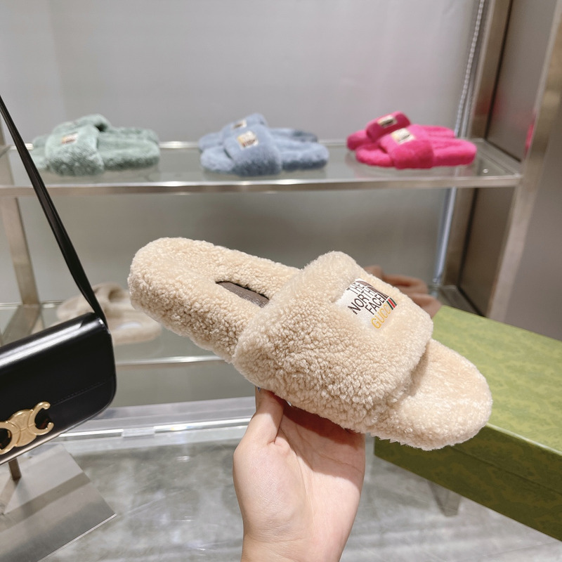 g*u*i x the n0*h F**e shearling slides beige