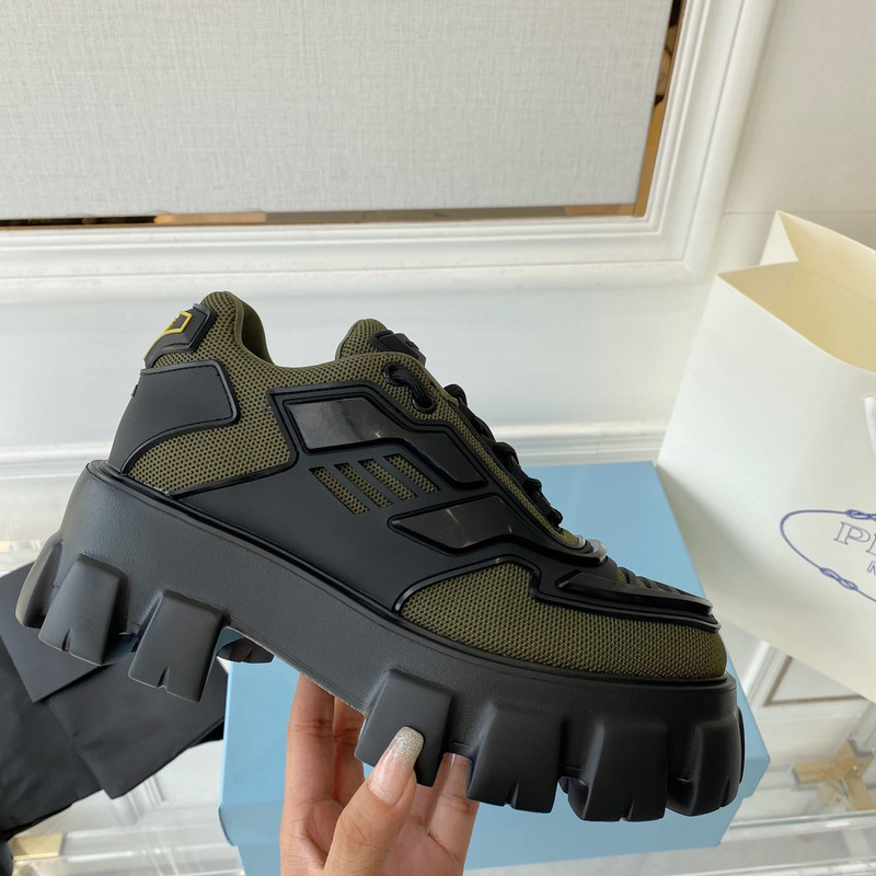 Pra*a  cloudbust thunder sneaker black army green