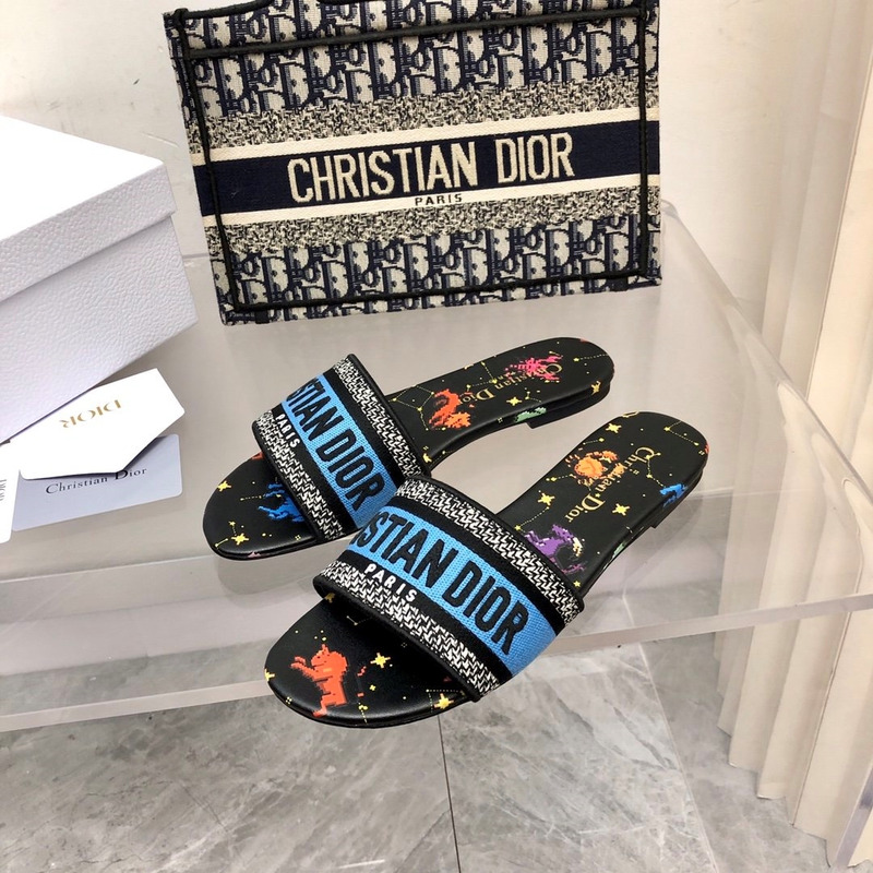 D*or pixel zodiac dway slippers black