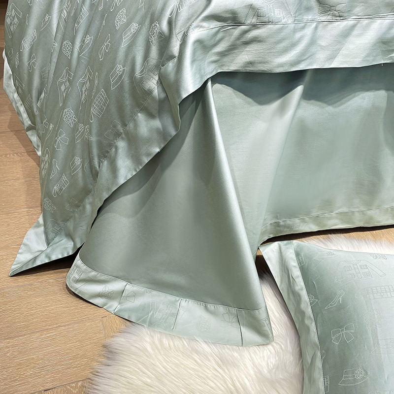 H**mes four piece bed suit bedding green