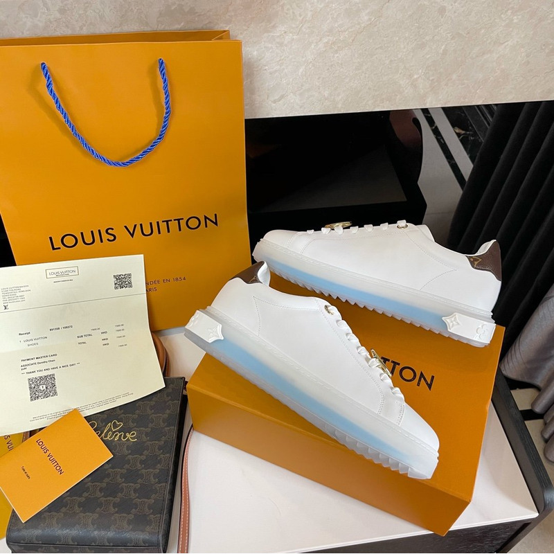 l**is V*t*n frontrow trainer white leather