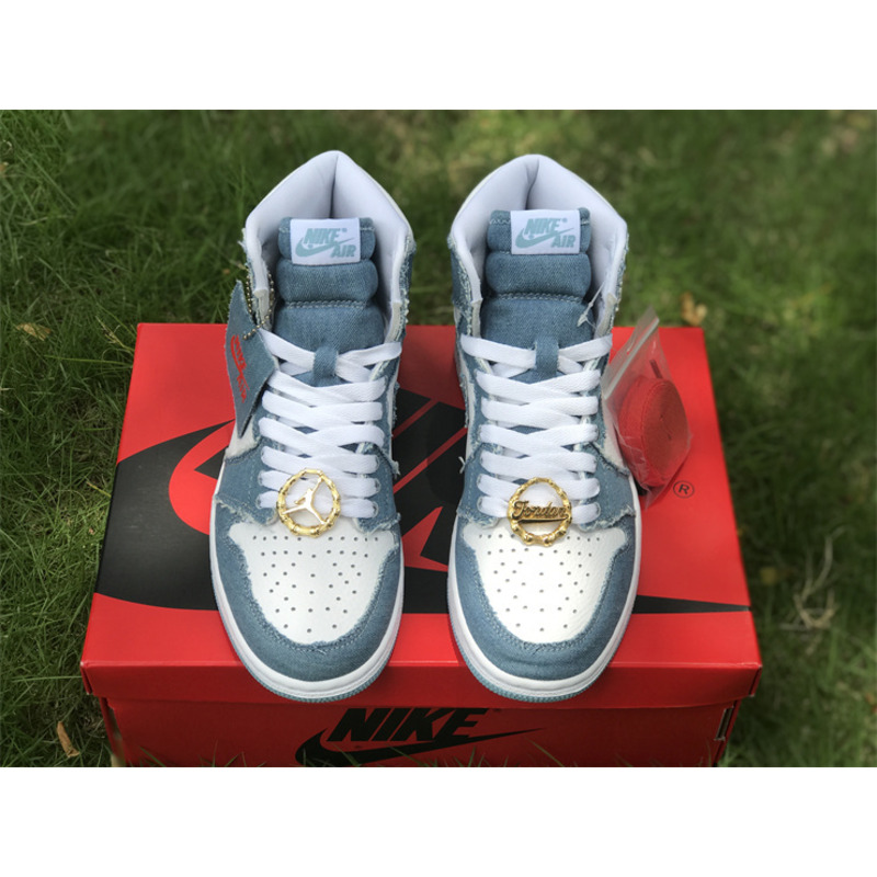 Nike Jordan Air Jordan 1 High OG Denim denim blue denim gold buckle high-top sneakers