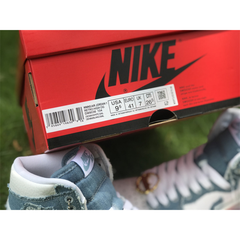 Nike Jordan Air Jordan 1 High OG Denim denim blue denim gold buckle high-top sneakers