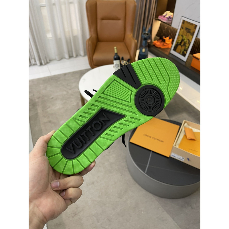 l**is V*t*n skate ss23 green
