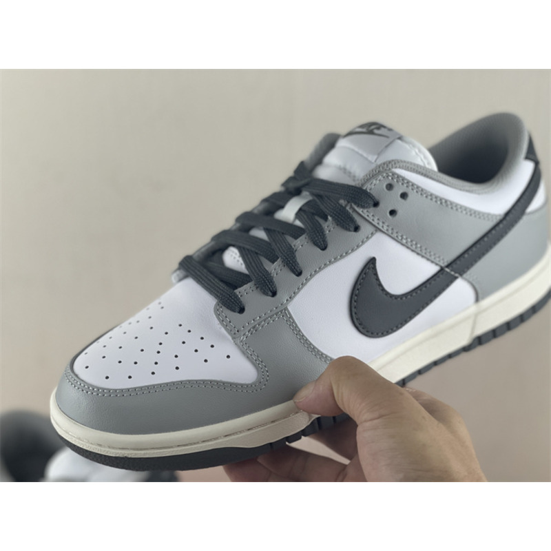 Nike Dunk Low 