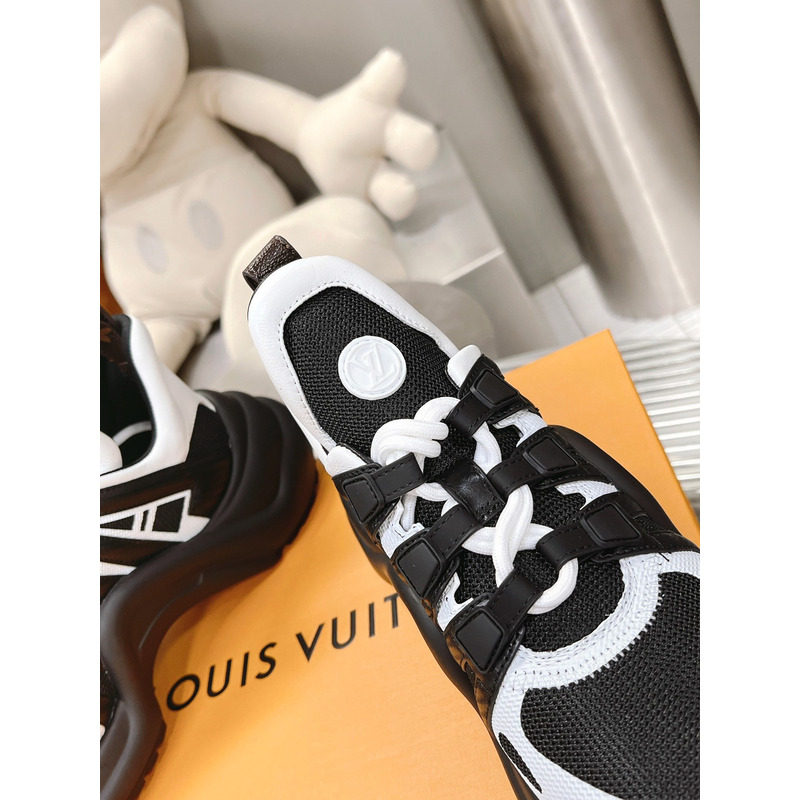 l**is V*t*n lv archlight trainers silver black