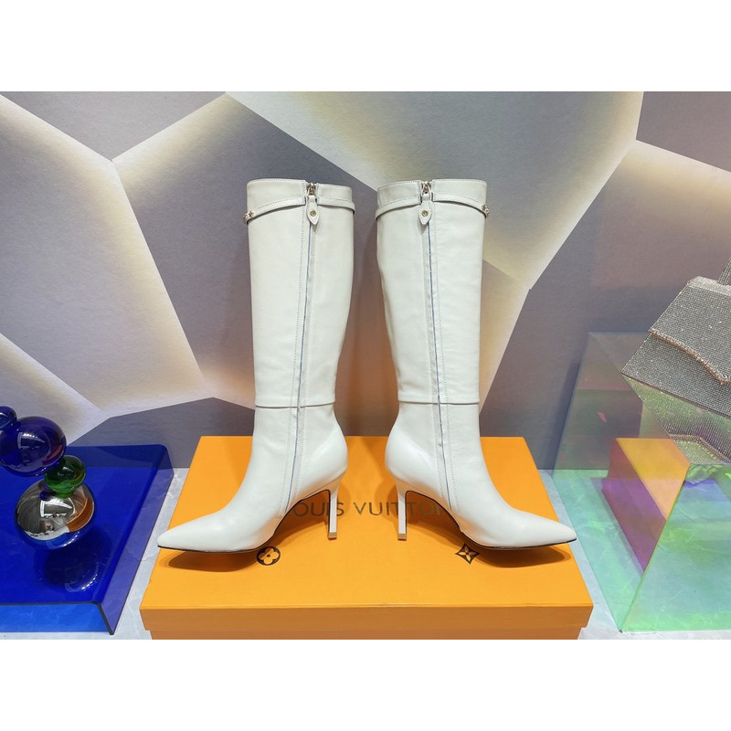 l**is V*t*n women’s signature high boots white