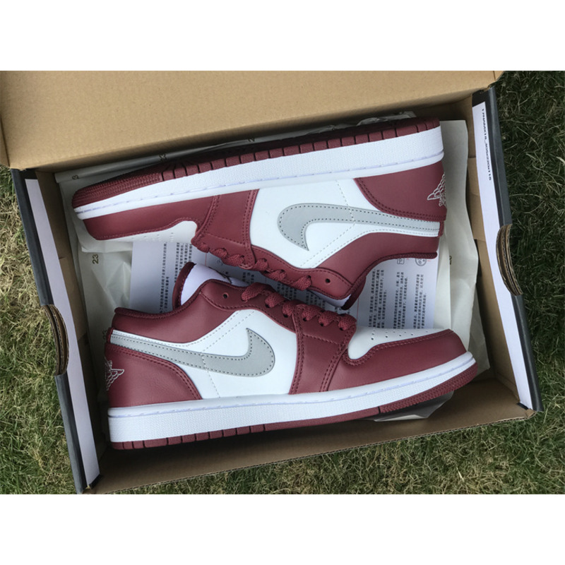 Air Jordan 1 Low 
