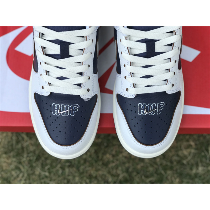 Nike HUF x Nike SB Dunk Low 