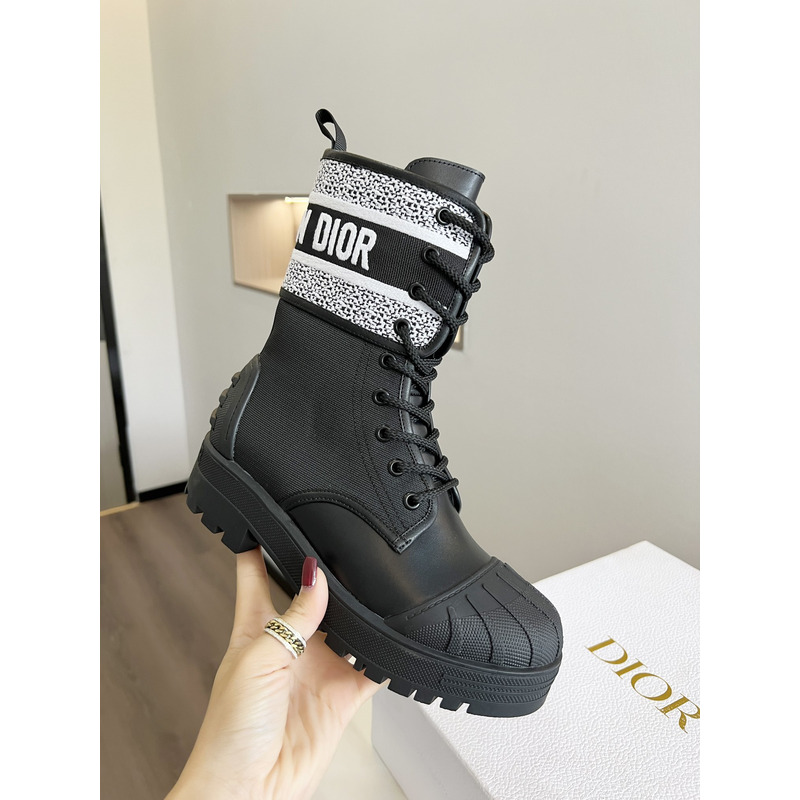 D*or d-major ankle boot black and white