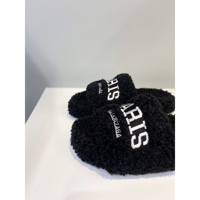 Ba*len*cia*ga logo-embroidered paris faux slides black
