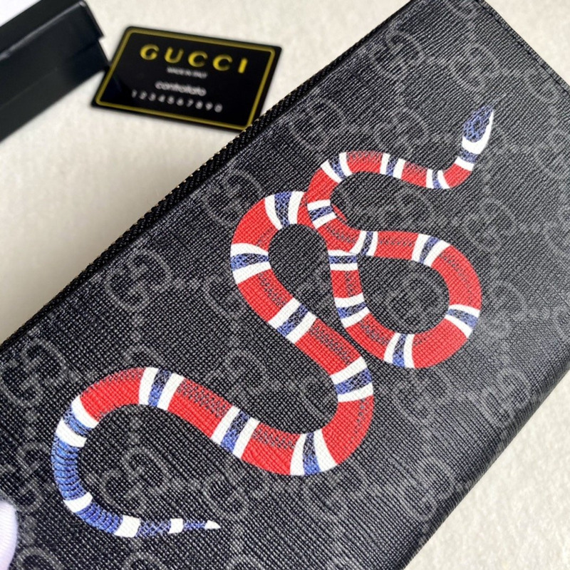 g*u*i coral snake pattern gg S*p*e canvas wallet
