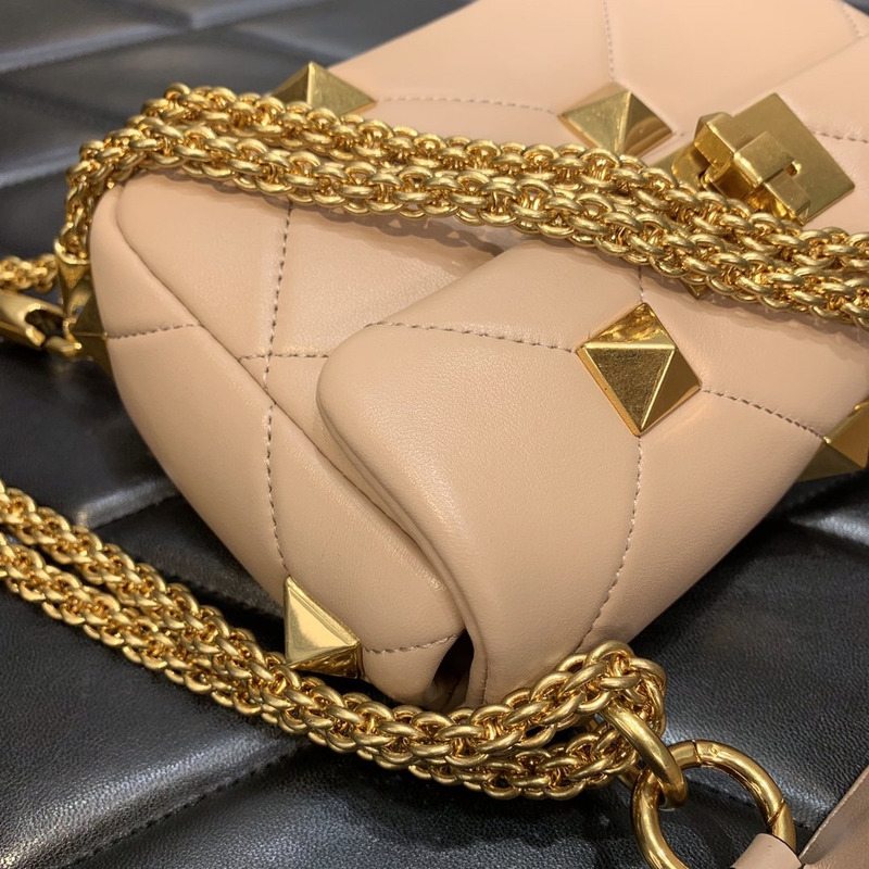 Valentino Garavani Roman Stud Bag Pink